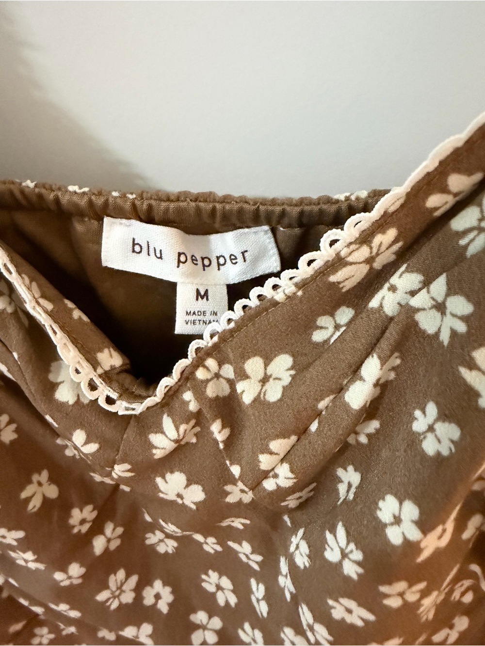 Blu Pepper Brown Floral Midi Dress with Sweetheart Bust - Picture 3 of 4